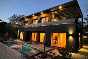 Villa Sunset 2 prestigious Balinese swimming pool sea view for 8 people